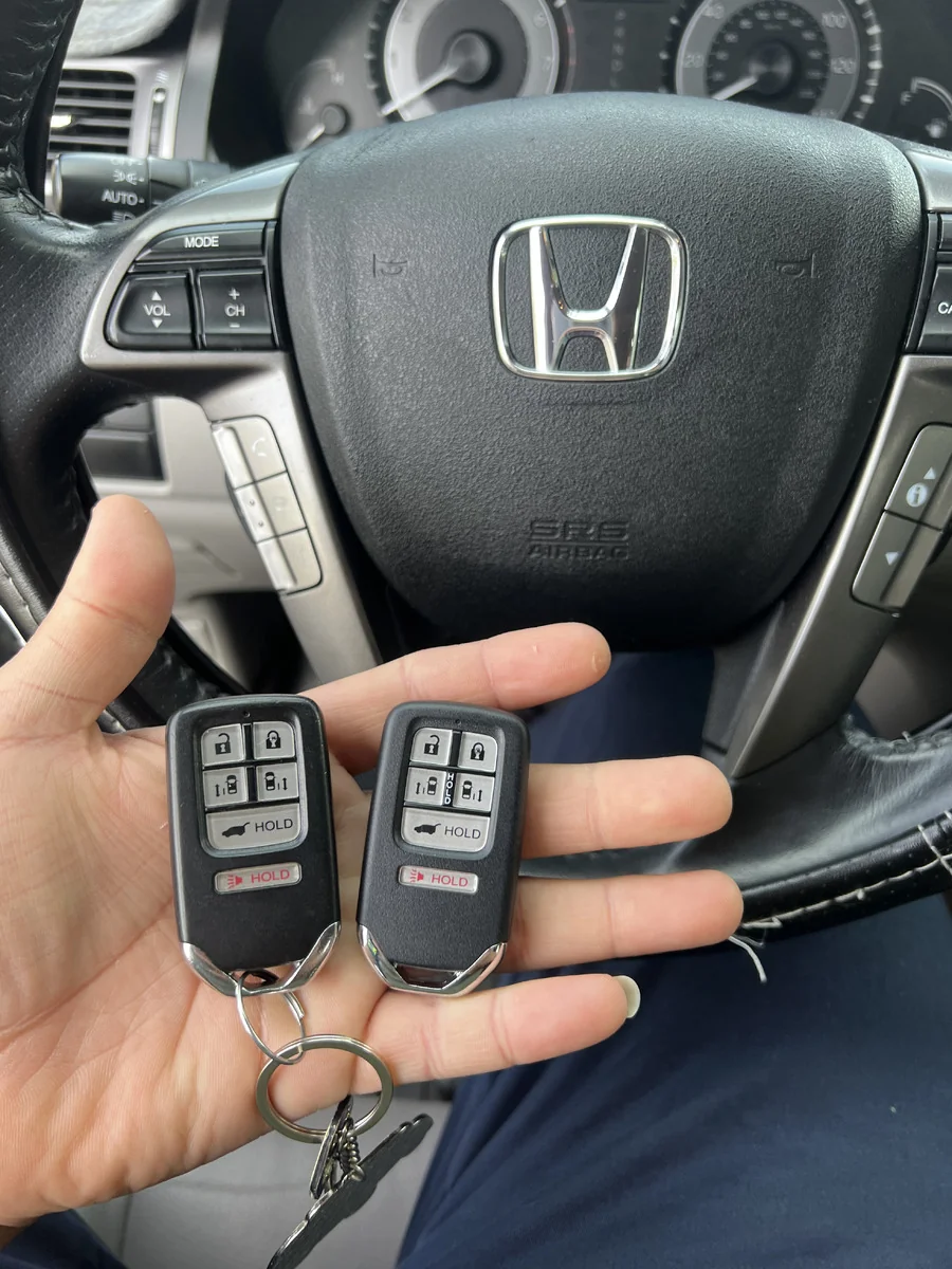 Honda key fob remote duplication — Cabrera's Key Fob mobile locksmith San Jose